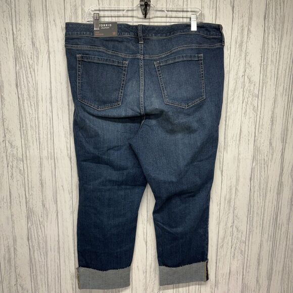 Womens Size 18 Torrid Crop Boyfriend Jeans NWT - Picture 4 of 5